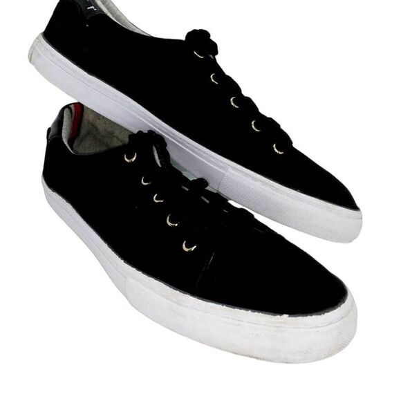 Tommy Hilfinger Designer Womens Pre-owned Black Velvet Sneakers - sz. 9M - Picture 1 of 7